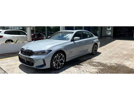 BMW 320i 2.0 16V TURBO FLEX M SPORT AUTOMÁTICO BMW 320i 2.0 16V TURBO FLEX M SPORT AUTOMÁTICO